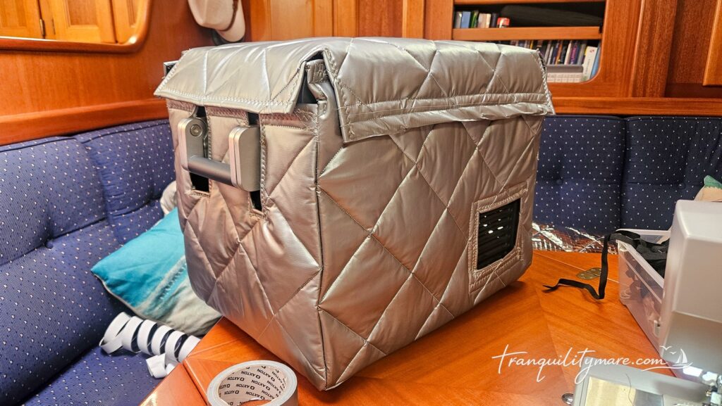 Insulation cover for Dometic portable fridge